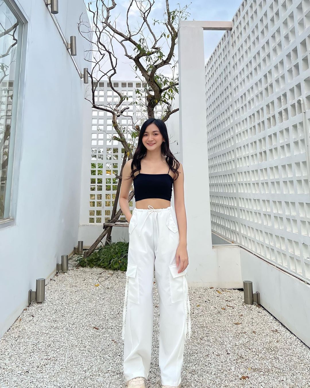 SALE LIVE !! 🔥🚀 (PACK - 3) Straight-leg pants with horizontal pockets